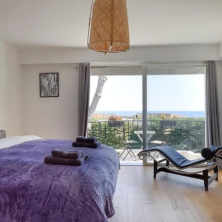 Les Pins Du Cap - Vue - Cap D'antibes * أنتيب